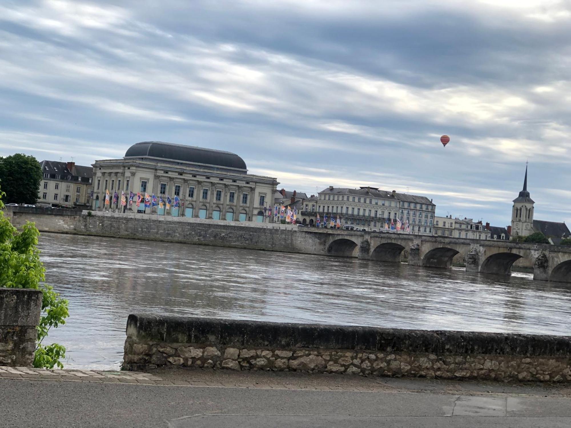 Aux Marquises Hotel Saumur Eksteriør billede